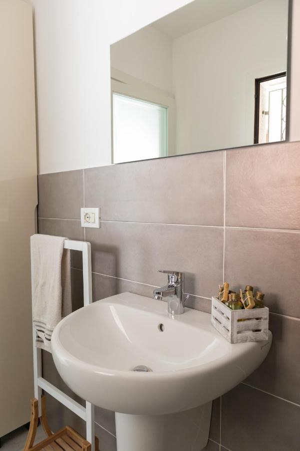 Intra Rooms Olbia Buitenkant foto