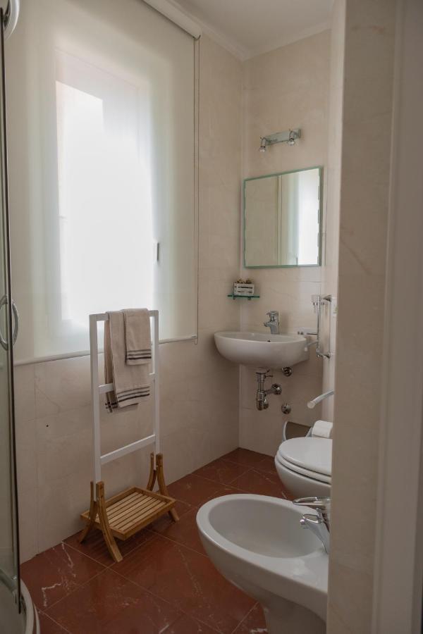 Intra Rooms Olbia Buitenkant foto
